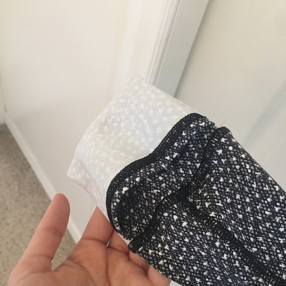 🍋LULULEMON athletica - zip up sweater🍋 - Picture 3 of 6